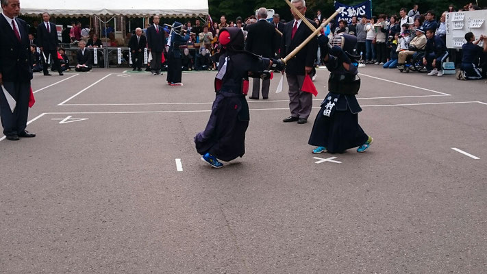 境内にて小学生の剣道の試合