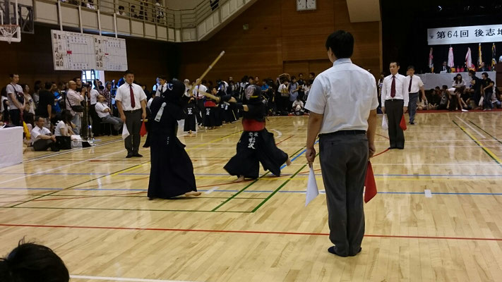 小学女子の剣道の試合