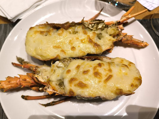 Lobster with cheese (photo by Gabriele Ferrando - LA MIA ASIA)