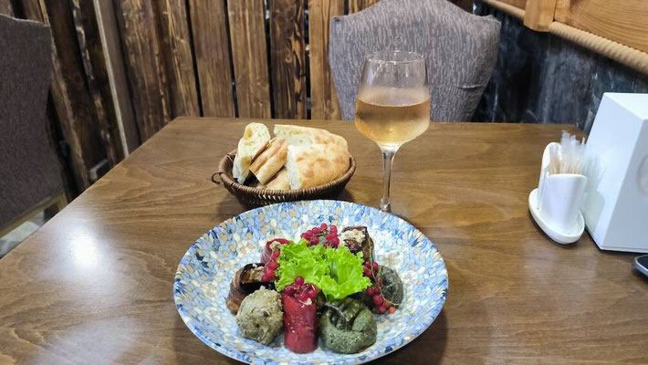 Ristorante Mazpindzeli a Batumi, Georgia (photo by Gabriele Ferrando - LA MIA ASIA)