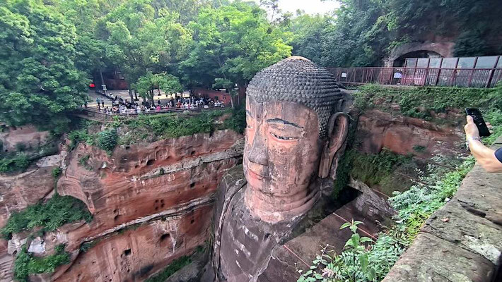 Il Buddha di Leshan, China - (photo by Gabriele Ferrando - LA MIA ASIA)