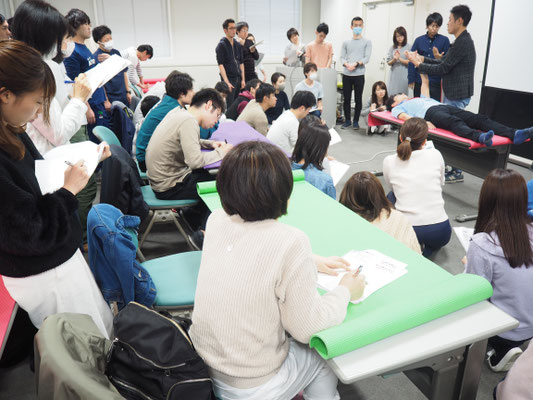 セミナー風景　促通反復療法（川平法）３