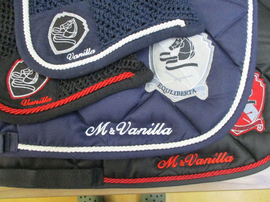 お持ち込みのお品物に刺繍いたします リペアショップbrit お持ち込みのお品物に刺繍いたします リペアショップbrit