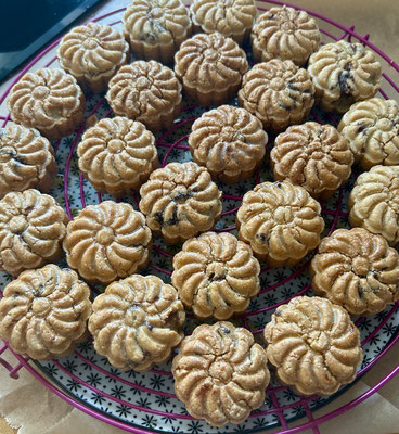 Makroud sans gluten aux dattes et au miel après finition