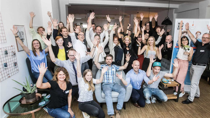 Seminar Präsentation mit großer Gruppe in der Trainingsmanufaktur am Holzhafen Hamburg