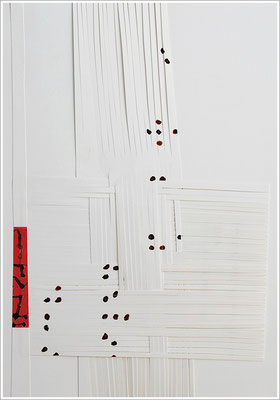 Fragment – Collage, Braille-Schrift = " Es wird dich heilen ". 2019 - Farbstift, Blutstropfen auf Papier, 21 cm x 29,7 cm, " Das Leben lesen - Für immer jung? - Placebo und Nocebo "