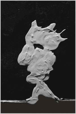 Herr Hastig (Basis: Gipsfigur, 20 x 40 x 1 cm)