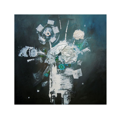 weißer Strauß (Acryl, Gesso, Folie, Papier, Edding, Ölpastell, Mod Podge auf Leinwand, 50 x 50 x 3,5 cm)