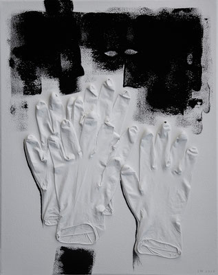 erbarmungslos (Dispersionsfarbe, Abtöner, übermalte medizin. Handschuhe auf Leinwand, 40 x 50 x 1,7 cm)