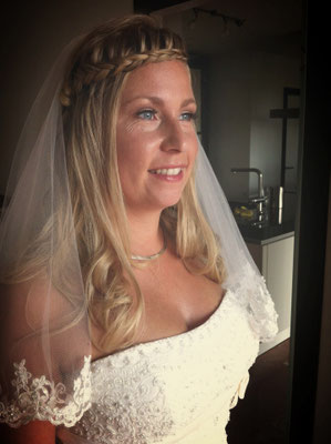 Make-up & hair by Jany