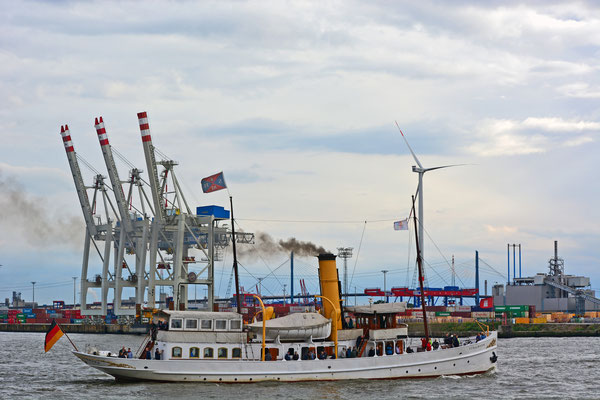 SCHAARHÖRN zur Parade Hamburger Traditionsschiffe am 23.08.2014