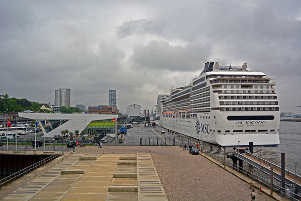 MSC MAGNIFICA am HCC Altona