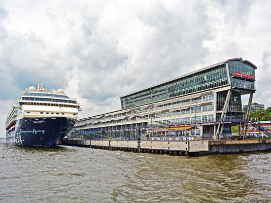 Mein Schiff 1 am HCC Altona/Alter Englandanleger