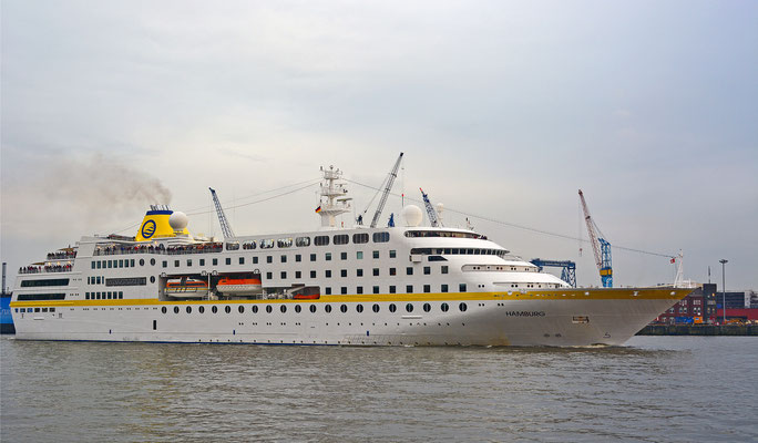MS Hamburg läuft am 19.08.2015 aus.