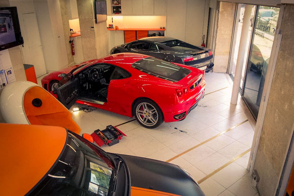 POSE HIFI SUR FERRARI 430 PAR PRESTIGE AUTORADIO PARIS