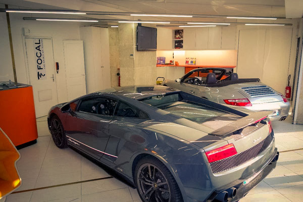 Montage GPS Lamborghini