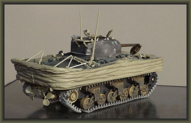 Sherman M4A1 (Large Hatch) DD ; Diorama 1:35 ; 9. Stage