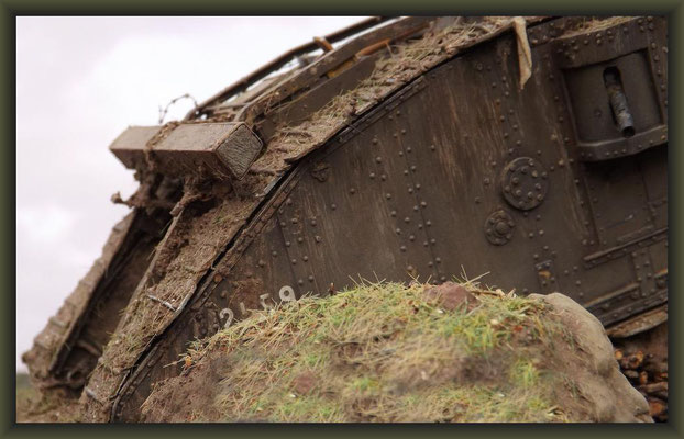 War of the Worlds, Brit. Mk.IV "Female" Tank, Emhar, Diorama 1:35