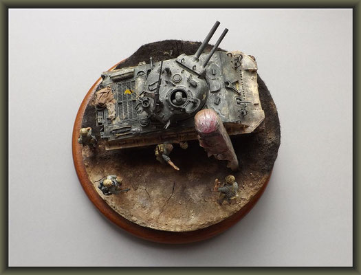 'Hot Heads' ; Sherman M4A3 (105mm) POA-CWS-H5 ; Diorama 1/35 ; Completion