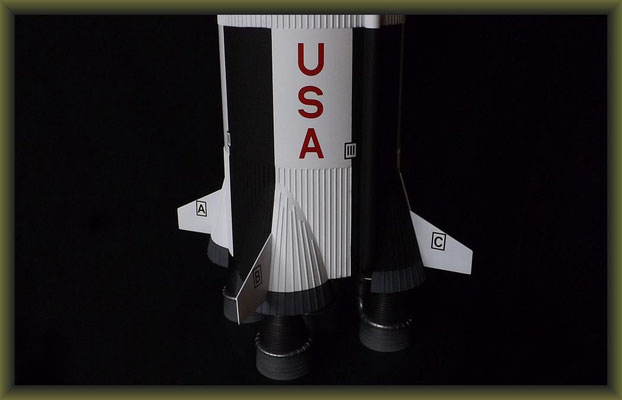 Moonshine, Apollo 11 Saturn V Dragon - Nr. 11017 - 1:72