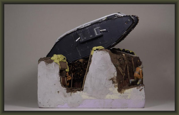 War of the Worlds, Mk.IV "Female" Tank, Emhar, Diorama 1:35