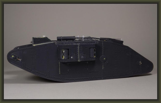 Brit. Mk.IV "Female" Tank, Emhar 1:35, Building Report