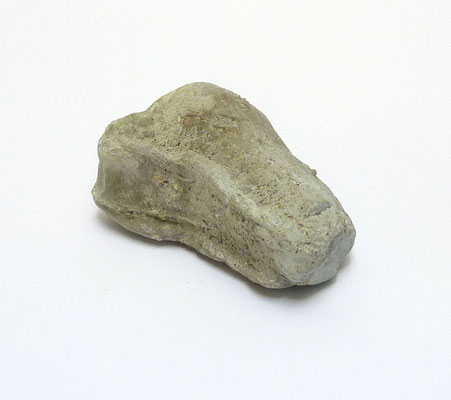 Replika Engadina<br />2016<br />Guss mit Raysin und Beton<br />Schachtel 12,5 cm x 12,5 cm x 6,5 cm, Auflage 10