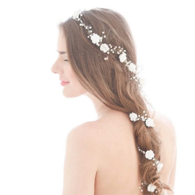 Accesorio para el cabello.  Largo 123 cm.