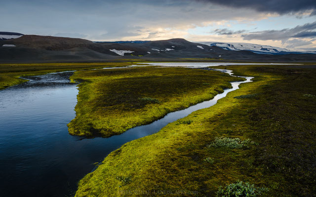 Gæsavötn: Two oasis like lakes with great vistas the Vatnajökull and especially the Bárðarbunga.