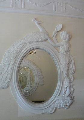 Jugendstil-Spiegel im Hausflur