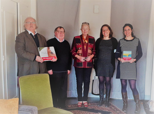 Jean-Claude Barbeaux, lauréat du prix Lucien-Febvre ; Paul Mercier, jury Marcel-Aymé ; Martine Coutier, présidente de l'ALAC ; Aurélie Carré, présidente du jury Lucien-Febvre ; Bérengère Cournut, lauréate du prix Marcel-Aymé.