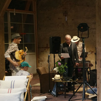 RUBAN  Gitarre, Tasten & Gesang 