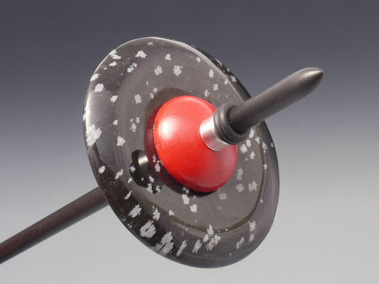 Handspindel mit einem Wirtel aus Schneeflockenobsidian