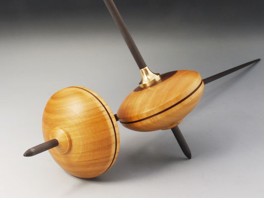 Stützspindel aus Holz und Karbonfaser