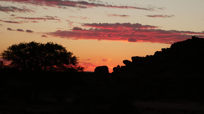 Sonnenuntergang in der Kalahari, Nov. 2016