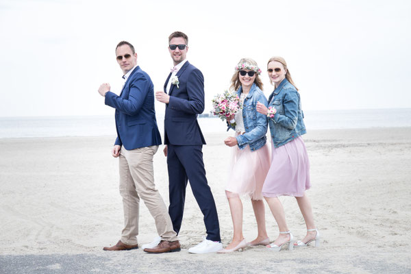 Hochzeitfotos Norderney  Badekarren Ostfriesland Nordsee Fotograf Norden Nicole Buczior