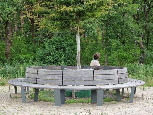 ULTRA Round-Bench
