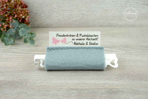 Freudentränen Taschentücher aus Filz Grau mit Weddingbubbles, Design Schmetterlinge Puderrosa