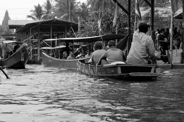 Schwimmender Mark Bangkok - ein Lifestyle