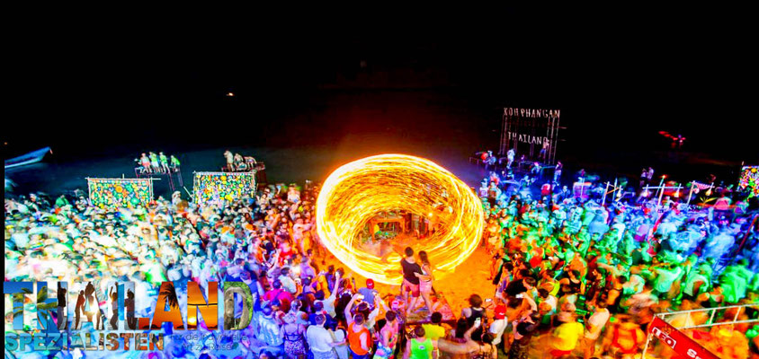 Feuerspiele auf der Vollmond-Party, Koh Phangan, Thailand