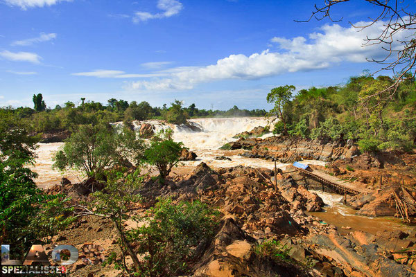 Wasserfall-Erlebnis bei den 4000 Mekong Inseln in Südlaos