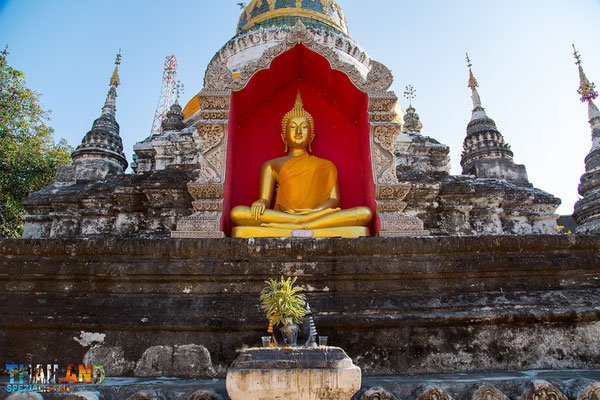 Buddhistische Statuen