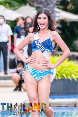 Miss Universe Thailand im Bikini 