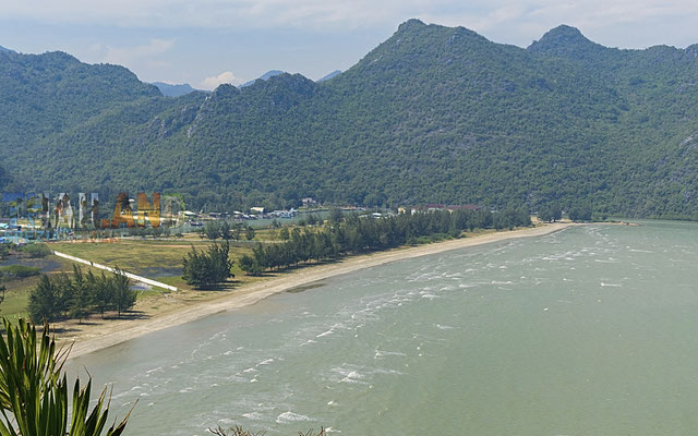 Der Strand von Prachup Kiri Khan