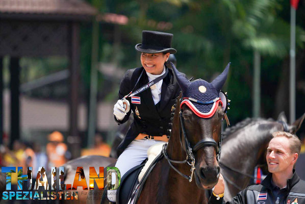 Prinzessin Sirivannavari Nariratana von Thailand beim reiten