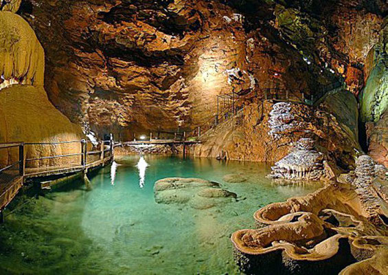 Camping 4 Etoiles Piscine Toboggan Padirac Les Trois Sources Camping 4 Etoiles Lot Vallee De La Dordogne