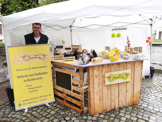 Wir sind beim Wismarer Honigmarkt dabei