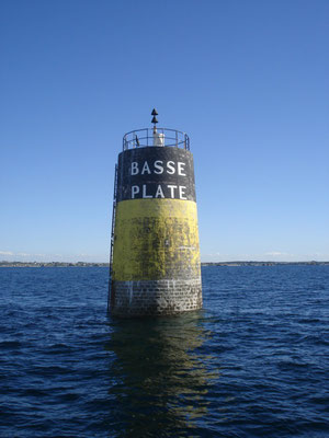 Quand j'ai passé la Basse Plate dans le chenal de l'île de Batz, la nuit était noire, mais la mer devait être comme ici...