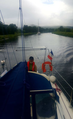 navigation tranquille sur le canal
