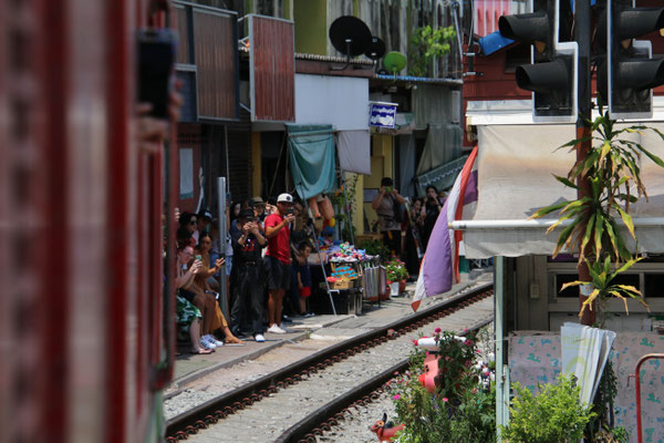 Die spannende und erwartete Ankunft in Mae Klong!